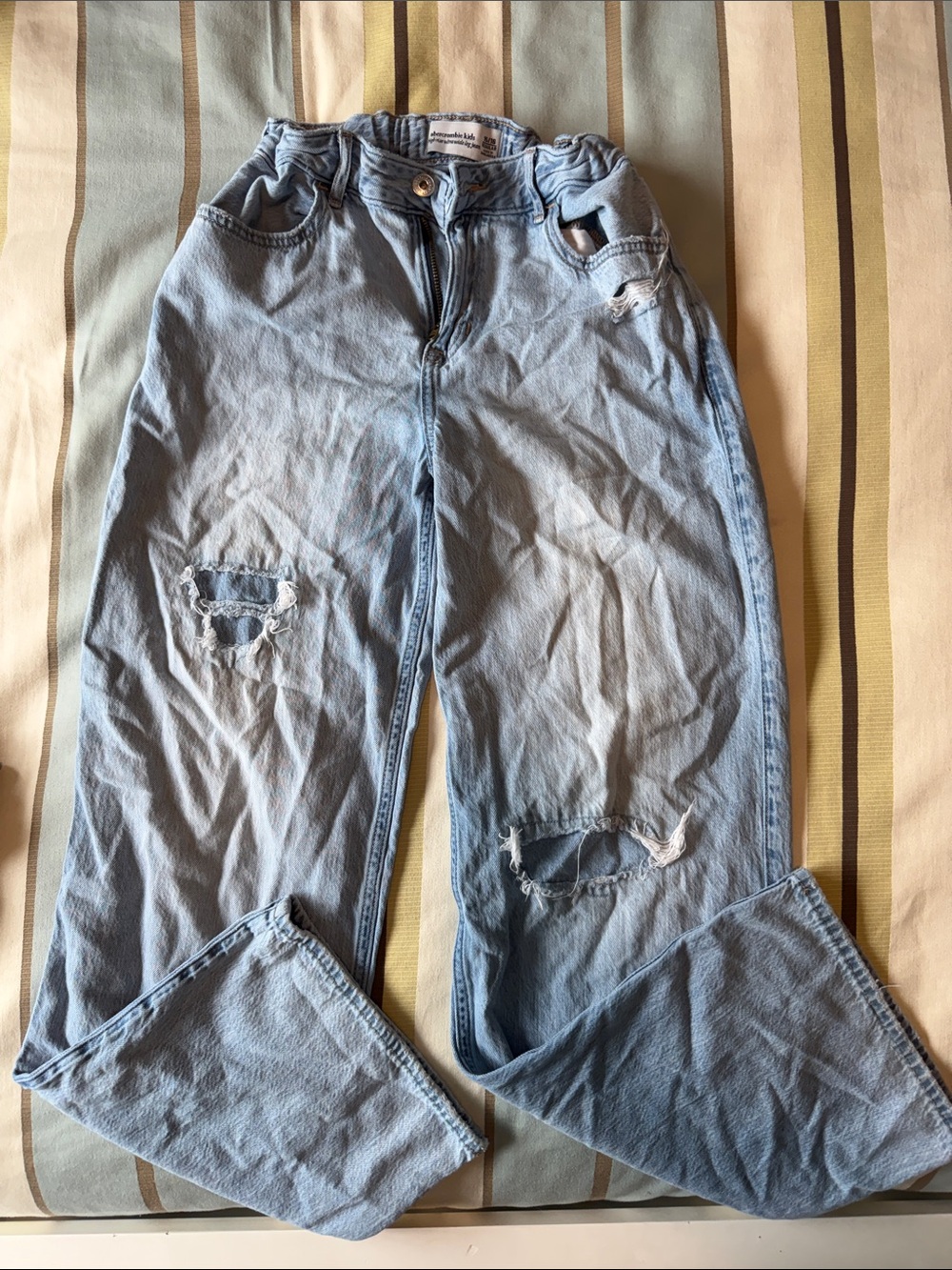 Girls Abercrombie High Rise, Ultra Wide Leg Light Wash Distressed Jeans